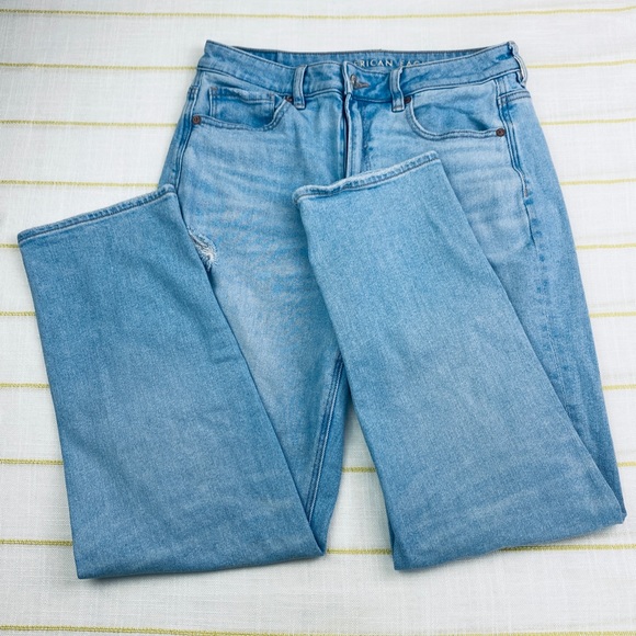 American Eagle High Rise Ripped Mom Straight Jean in indigo medium wash - Picture 8 of 8